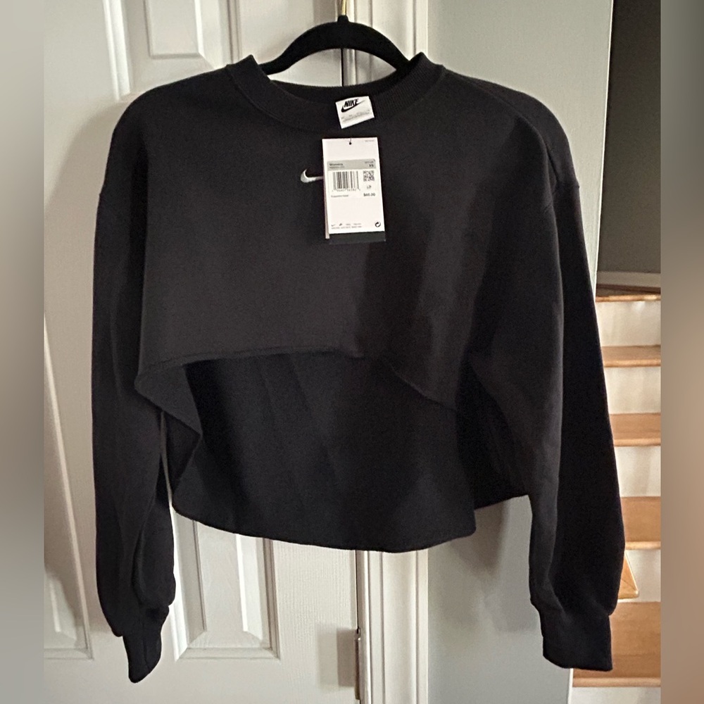 Nike Women’s Cropped Sweatshirt